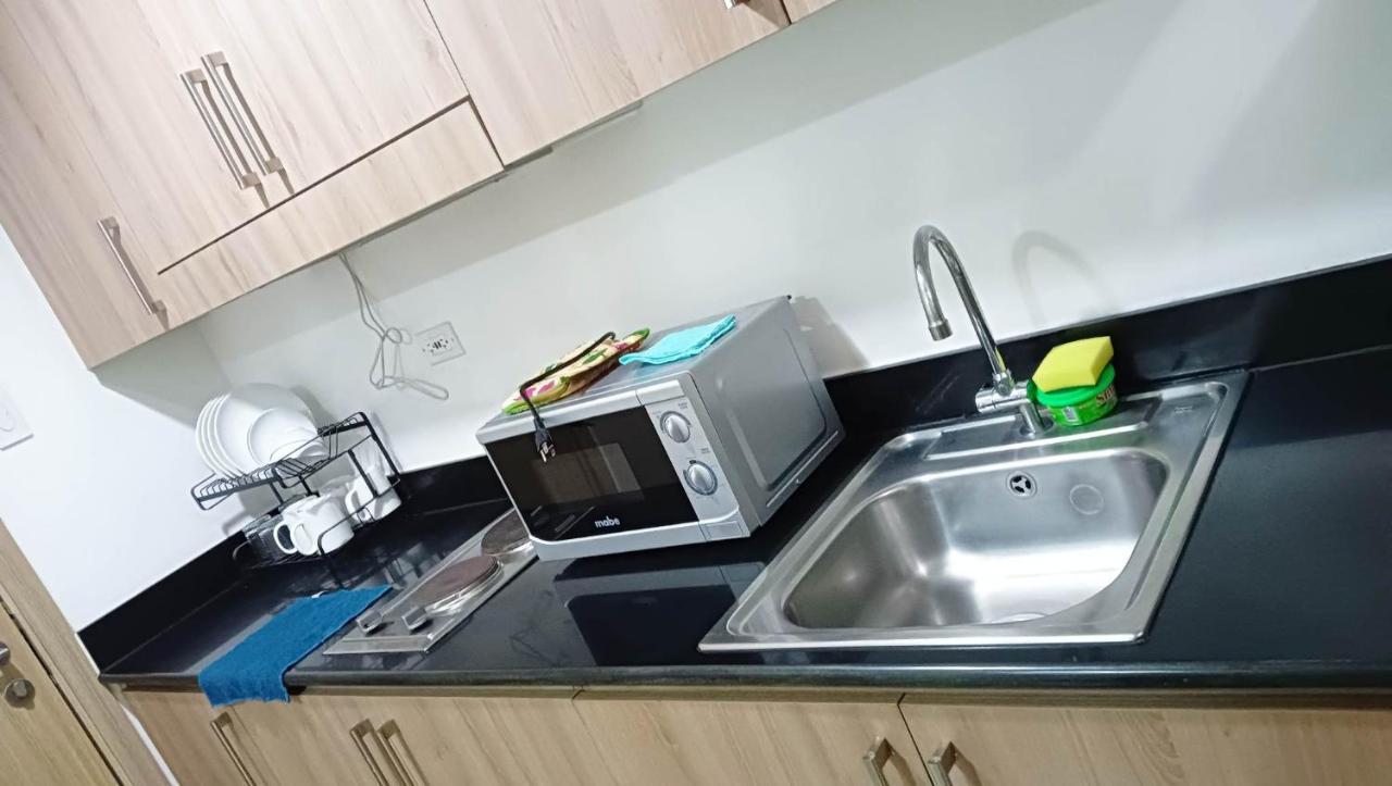 Shore Residence D7 Near Mall Of Asia & Airport Manila Bagian luar foto